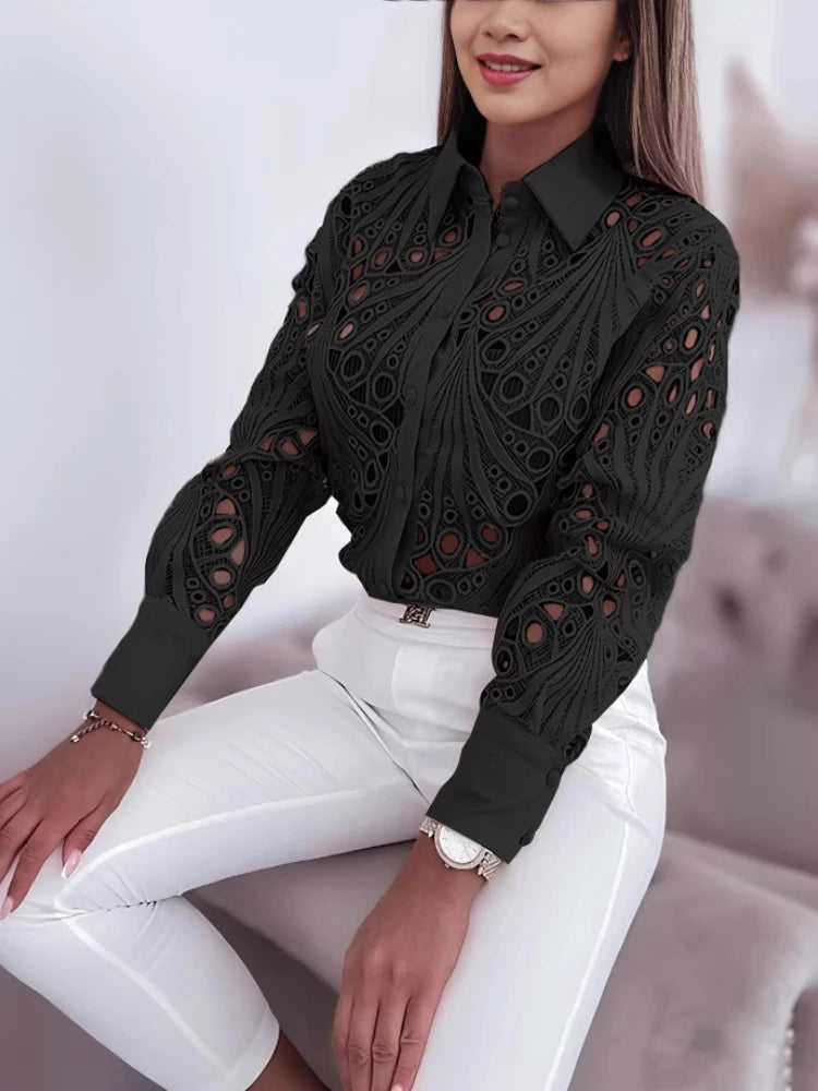2025 Camicie e camicette da donna Elegante sexy scava fuori Turn Down Neck Camicetta solida Camisas De Mujer Camicia di pizzo bianco da donna