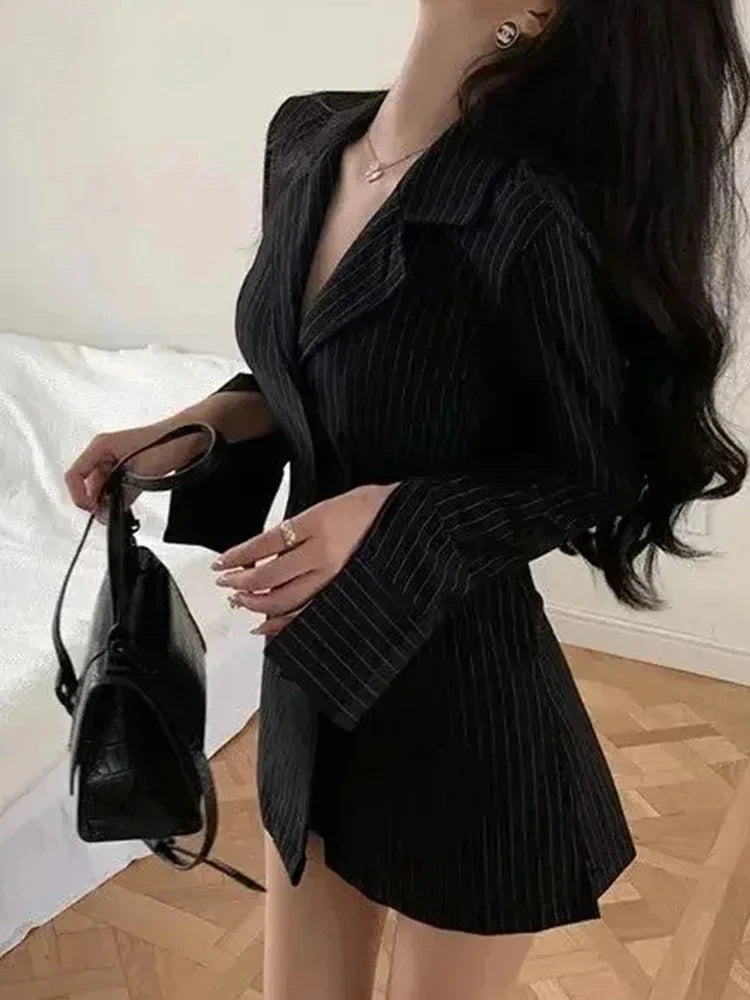 Camicie a righe da donna Camicia a maniche lunghe con colletto rovesciato vintage Primavera Autunno Camicie femminili slim monopetto di nuova moda