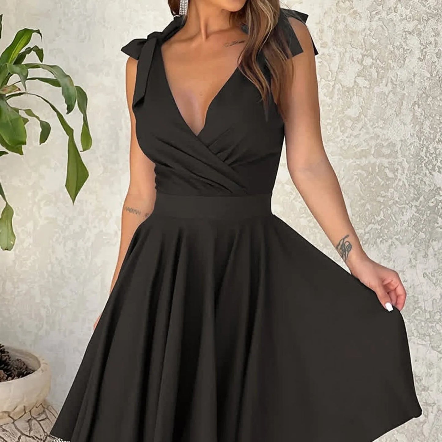 Mini abito elegante da donna nuovo senza maniche con cerniera a vita alta corsetto con scollo a V abito con cinturino con fiocco temperamento abbigliamento donna