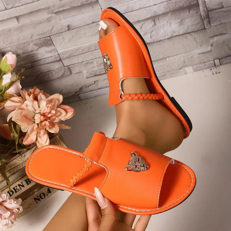 2025 Nuove scarpe da donna Pantofole piatte incrociate a testa quadrata Infradito semplici estive Le donne indossano pantofole Pantofola da spiaggia Femme