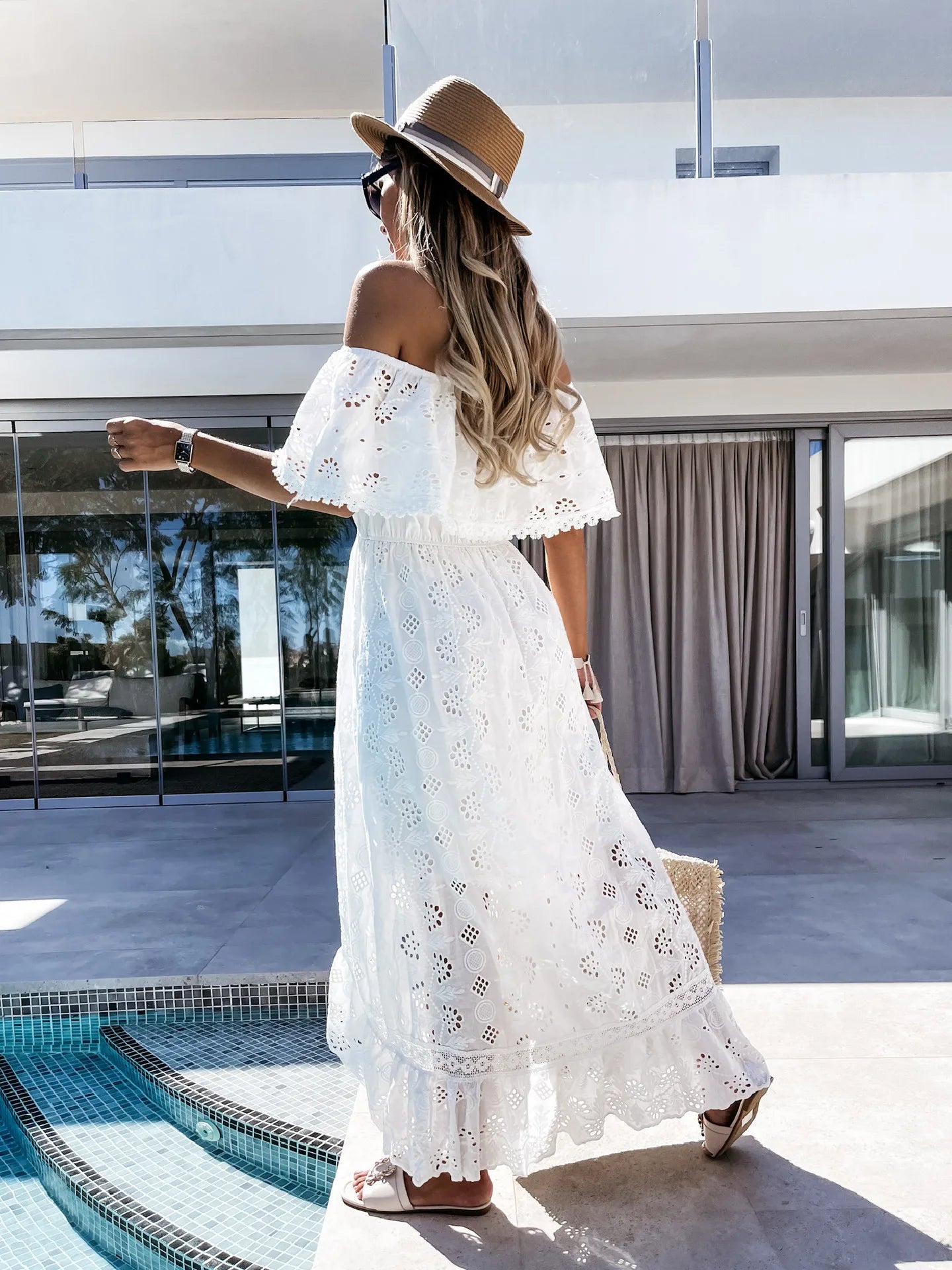 Abito lungo Casual da donna stile bohemien Sexy senza spalline con spalle scoperte nappa in pizzo vita alta orlo grande scava fuori abiti estate