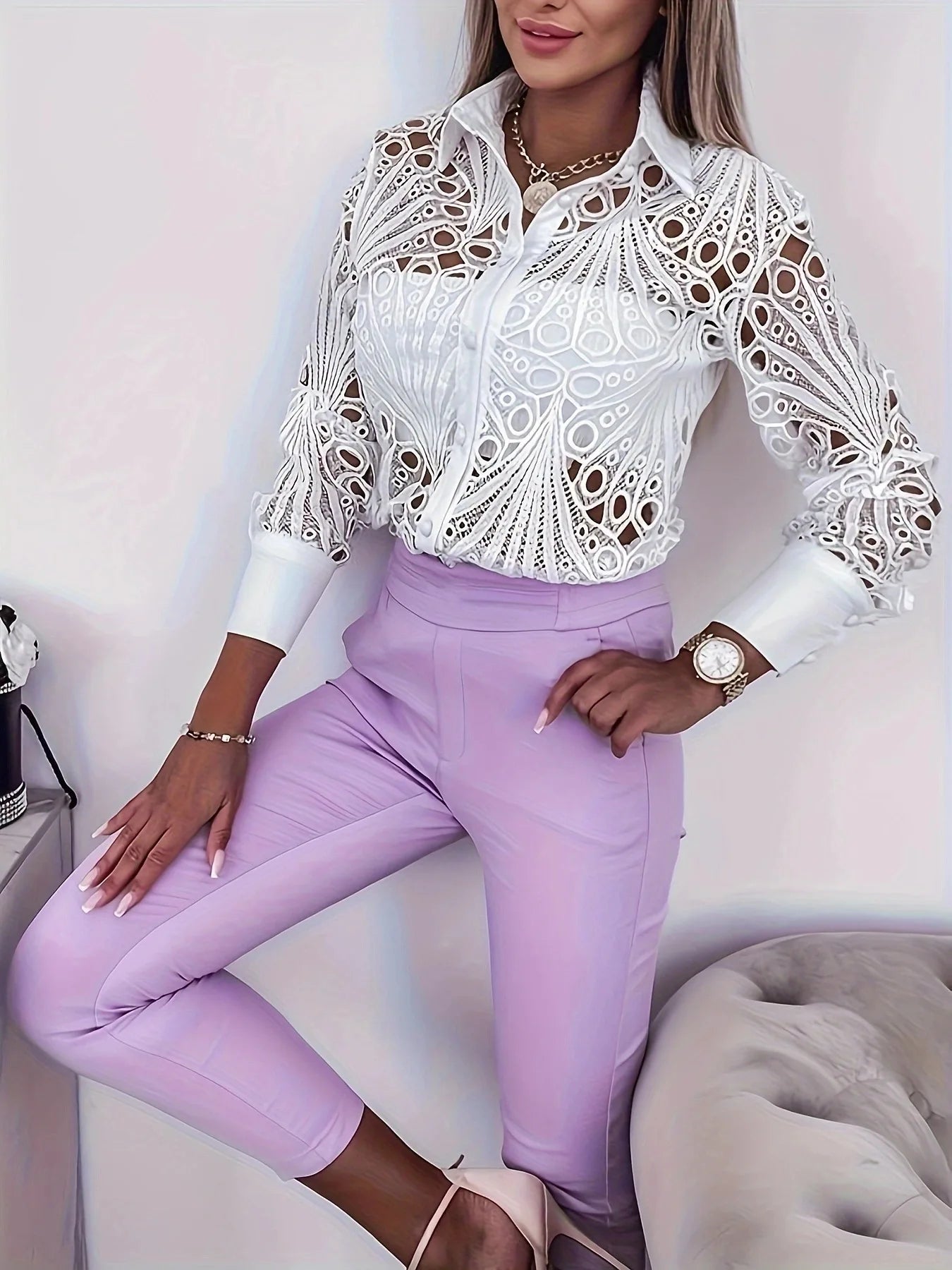 2025 Camicie e camicette da donna Elegante sexy scava fuori Turn Down Neck Camicetta solida Camisas De Mujer Camicia di pizzo bianco da donna